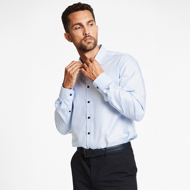 Business casual skjorte, Lyseblå